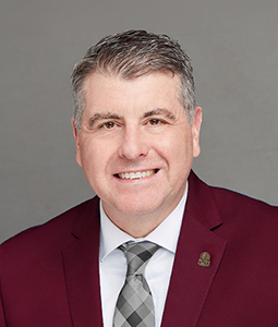 Justin Lawhead headshot