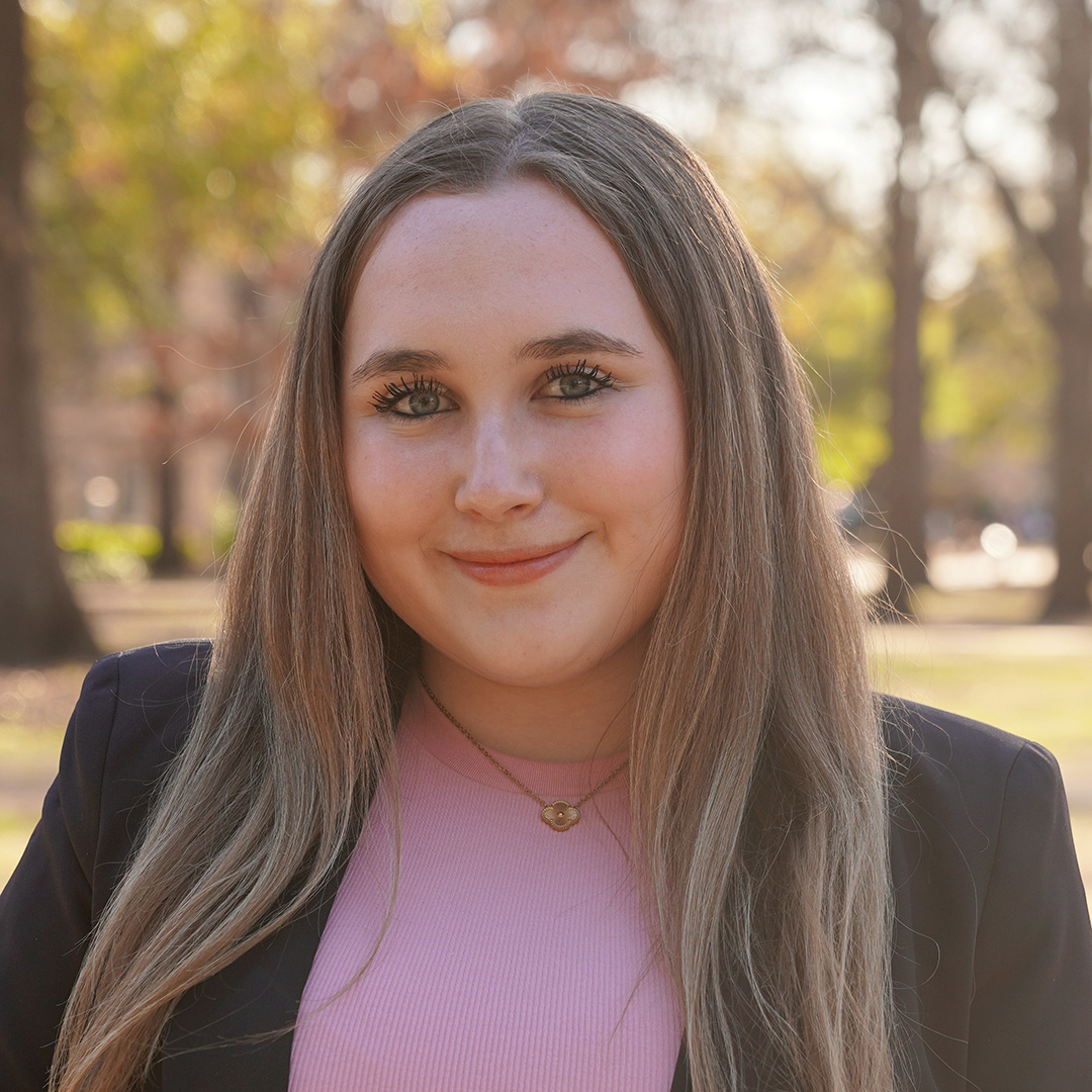 Ashley Becker headshot
