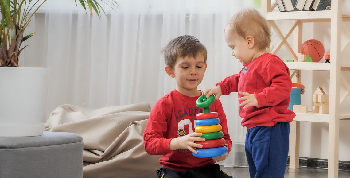 toddler and older brother